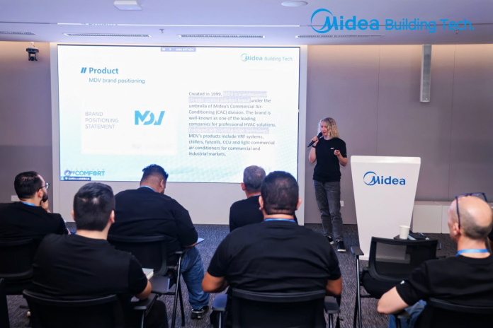 Признание экспертов MDV-Russia на конференции MBT. Фото 1