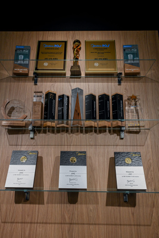 В Москве открылся выставочный зал и учебный центр MDV. Фото 10